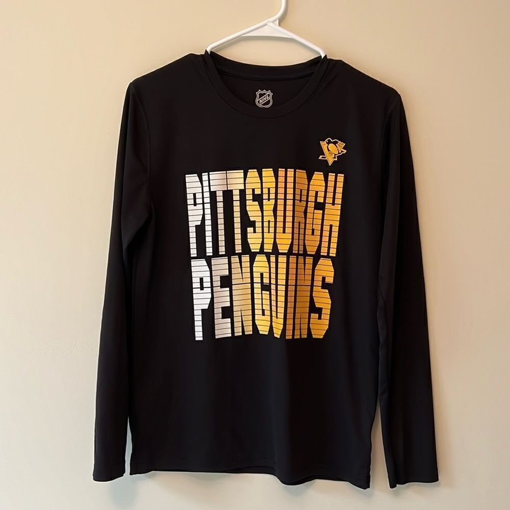 NHL youth boys size large (14/16) black Pittsburgh Penquins long sleeve shirt.